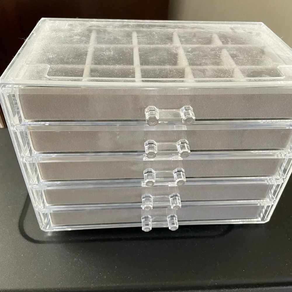 Clear Acrylic Jewelry Organizer - Picture 7 of 7